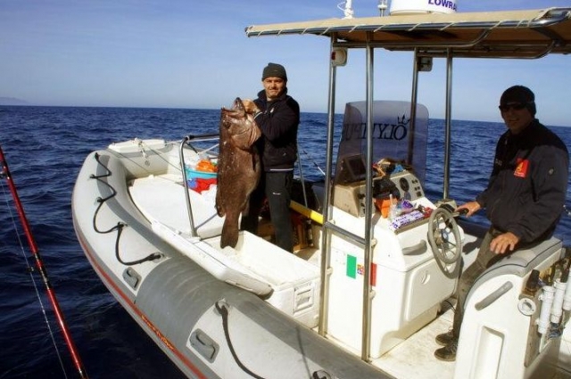  Pesca deportiva con Freccia delle Egadi 